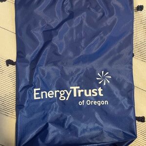 EnergyTrust of Oregon Blue Drawstring Bag